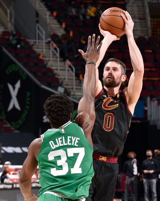 纪人穿针引 纪人穿针引