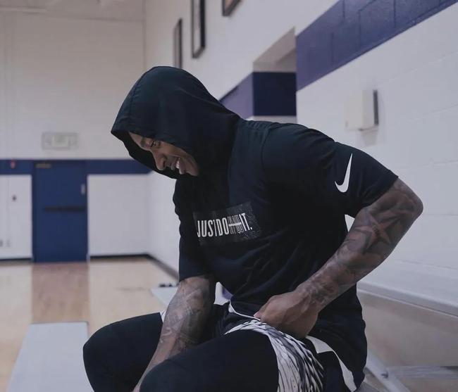 场差异与球 场差异与球